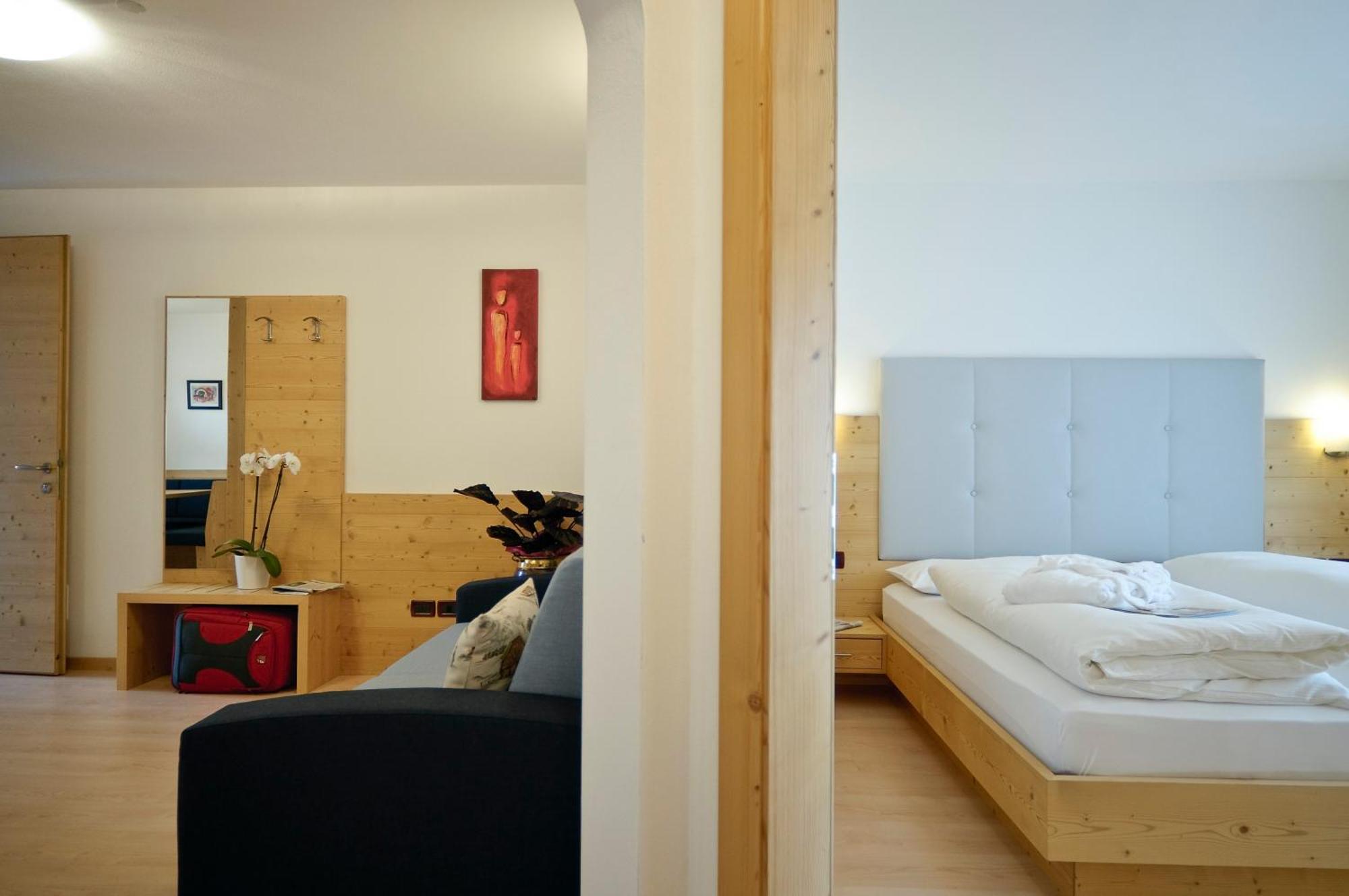 Residence Ciasa Mirasas Badia  Ruang foto
