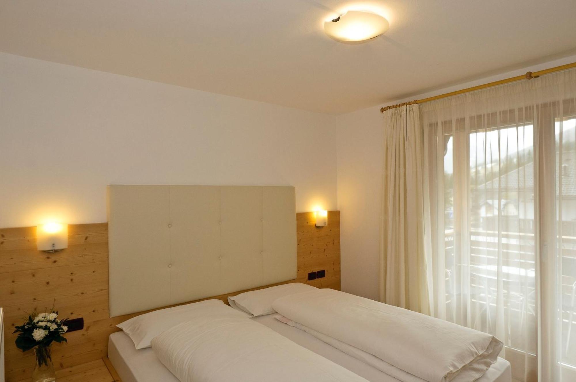 Residence Ciasa Mirasas Badia  Ruang foto